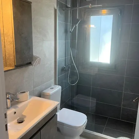 Apollon-artemis Apartment